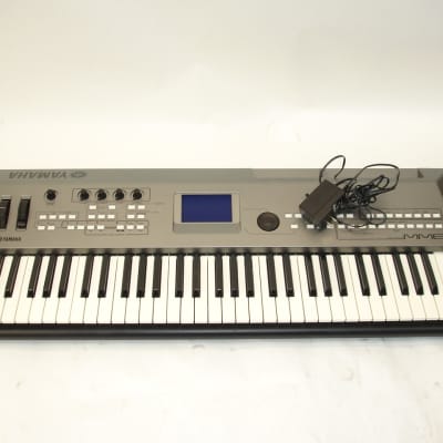 Yamaha MM6 61-Key Synthesizer Keyboard