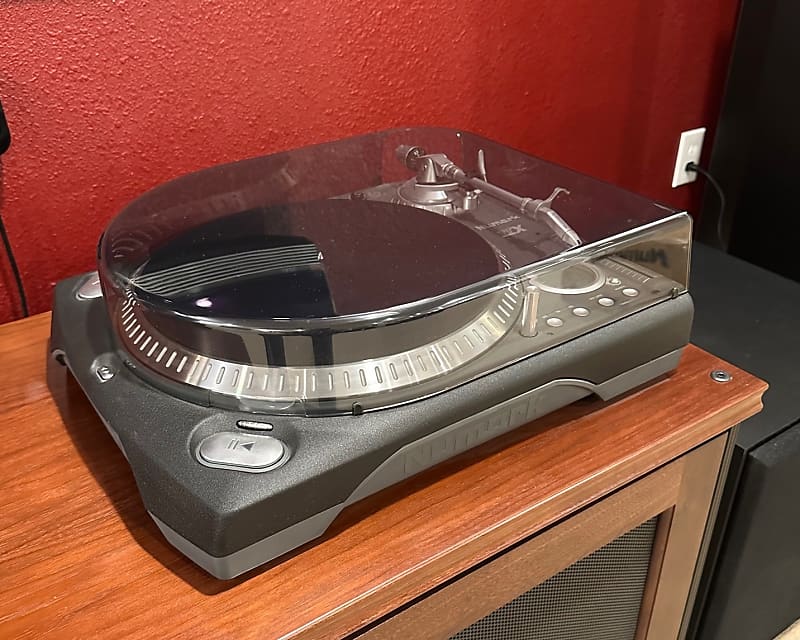 Numark TTX USB Turntable - Grey / Black