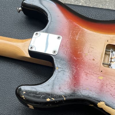 Fender Stratocaster 1965 - Three Tone Sunburst image 17