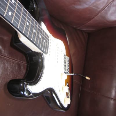 Tagima "S" Style TW Series Electric Guitar Left-Handed LHTG-500-SB-DF/MG - Gloss Sunburst w/ FREE Musedo T-2 Tuner! image 3