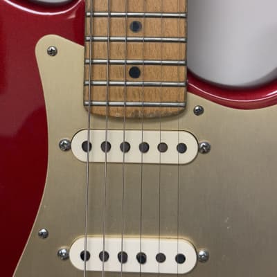 Fender Roadhouse Stratocaster with Maple Fretboard 1997 - 2000 - Candy Apple Red image 8
