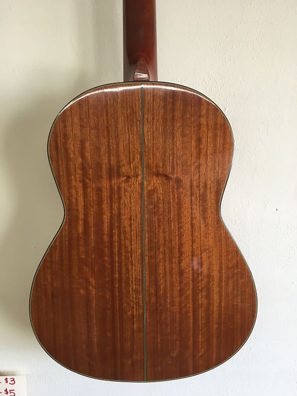 Vantage VC-20 classical guitar