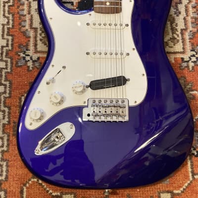 Fender Standard Stratocaster Left-Handed 1998 - 2005 | Reverb