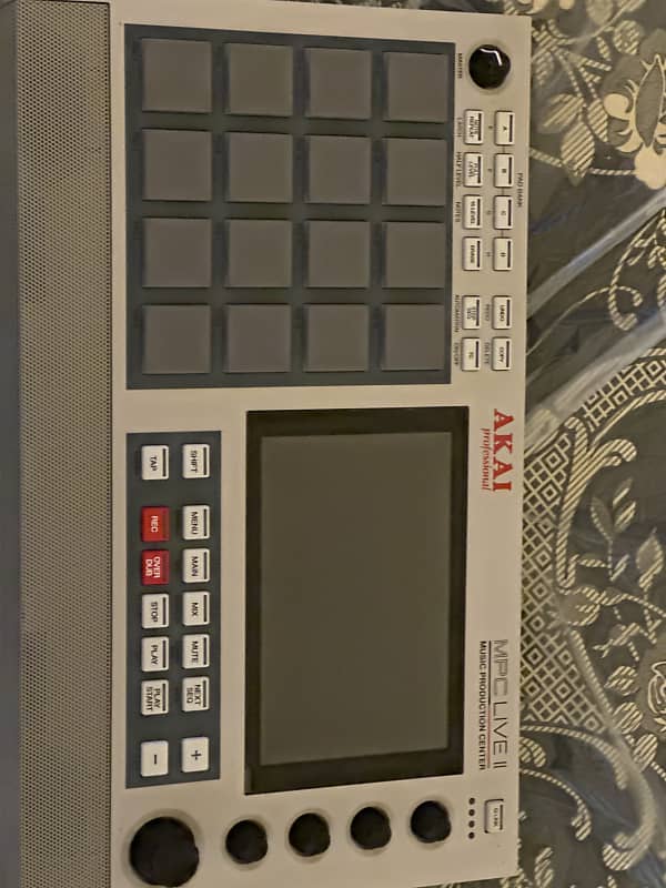 専用＊AKAI MPCLIVE2 AKAI MPC LIVE 2 PROFESSIONAL レトロエディション 限定カラー アカイ