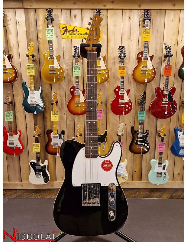 Squier FSR CLASSIC VIBE 60S CUSTOM ESQUIRE BLACK | Reverb