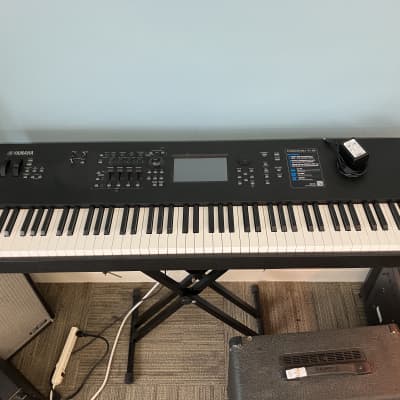 Yamaha MODX8 88 Key Synthesizer Keyboard Synth