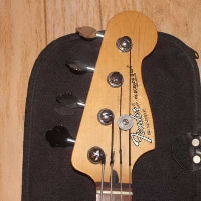 Fender Standard Precision Bass Black/White image 7