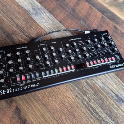 【タイムセール】Roland boutique SE-02 (専用ドック付) タイムセール】Roland boutique SE-02 (専用ドック付)