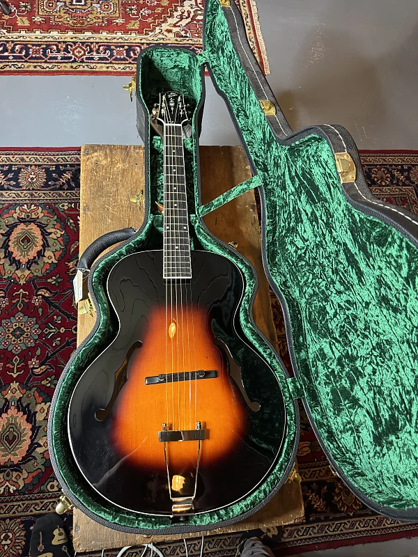 The Loar LH-700 | Reverb