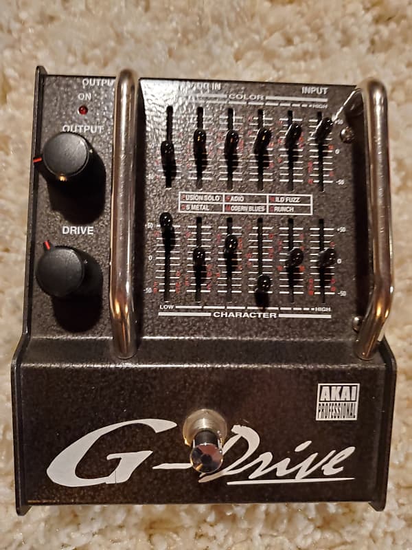 Akai G-Drive D2G Equalized Distortion Pedal image 1