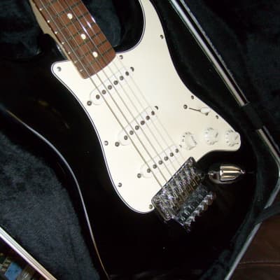 Fender Stratocaster 2008-2009 with Floyd Rose Tremolo image 3