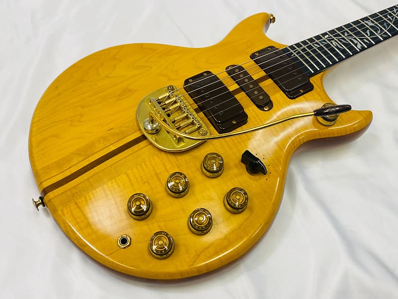 GRECO　GOIII1500 Greco GOIII-1500 Natural 1979 Electric guitar, ivy inlay