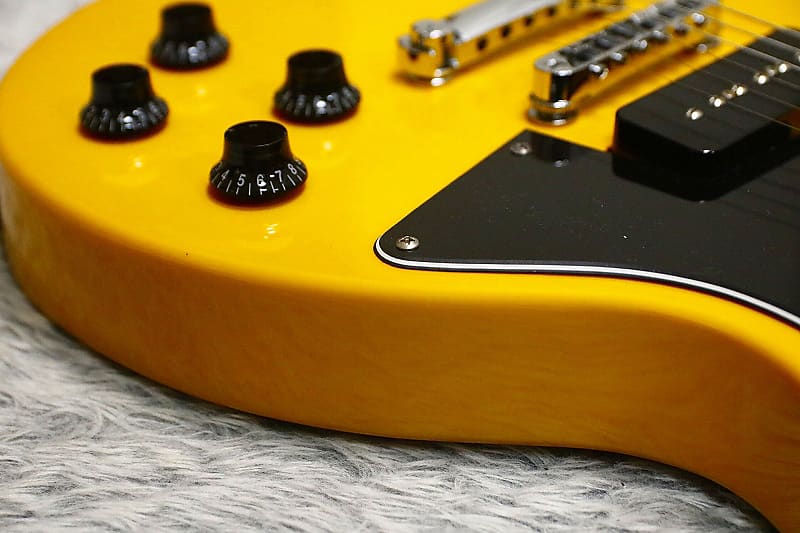 Blitz by Aria BLP-SPL Yellow Les Paul Special P90 type model Blitz by Aria BLP-SPL Yellow Les Paul Special P90 type model