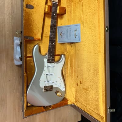 Fender Custom Shop Robert Cray Stratocaster 1993 - Present - Inca Silver image 3