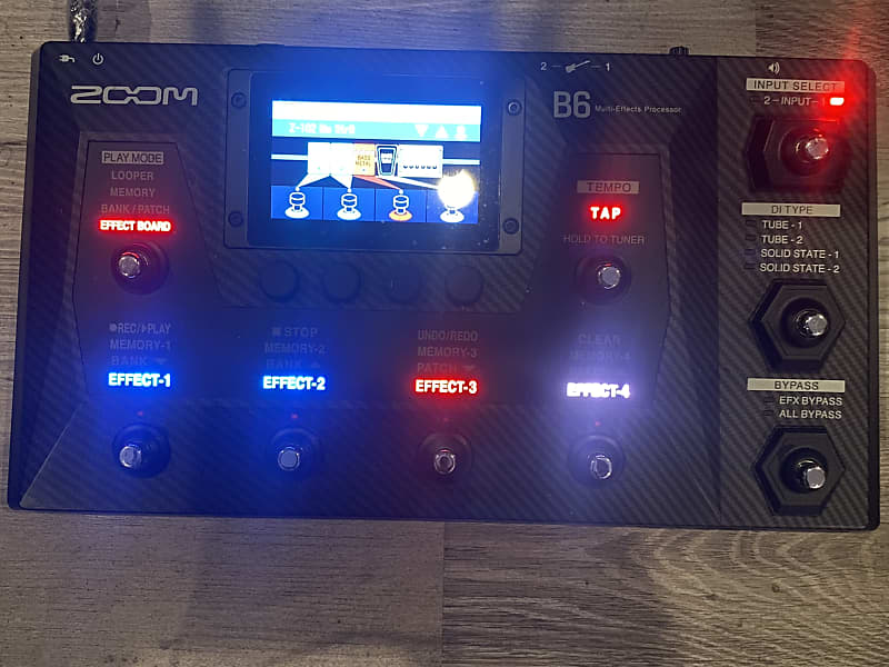 Zoom B6