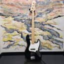Fender Player Jazz Bass Maple Fingerboard Black (Floor Model-SN# 885978911219)