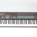 YAMAHA DX7 FM Synthesizer Keyboard w/ Factory Presets Worldwide Shipment