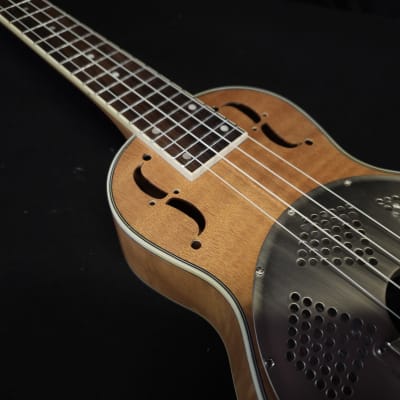 Gold Tone ResoMaple Concert-Scale Curly Maple Resonator Ukulele with Gig Bag image 11