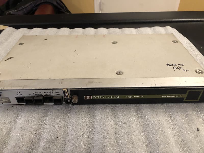 Lot 2 Dolby System A-Type Model 361 Noise Reduction Unit