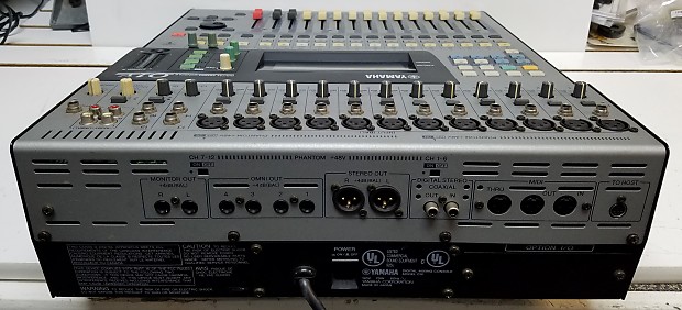 Yamaha 01V Digital Mixing Console