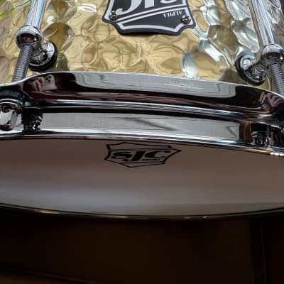 SJC 6.5" x 14" Alpha Brass Snare Drum - Polished Hammered Brass image 6