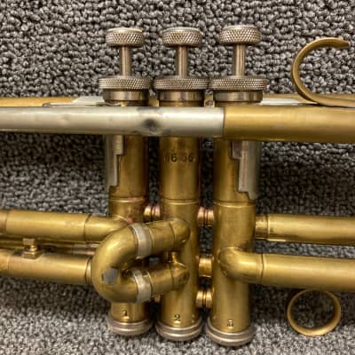 Getzen 90 Vintage Trumpet w/ Case image 9