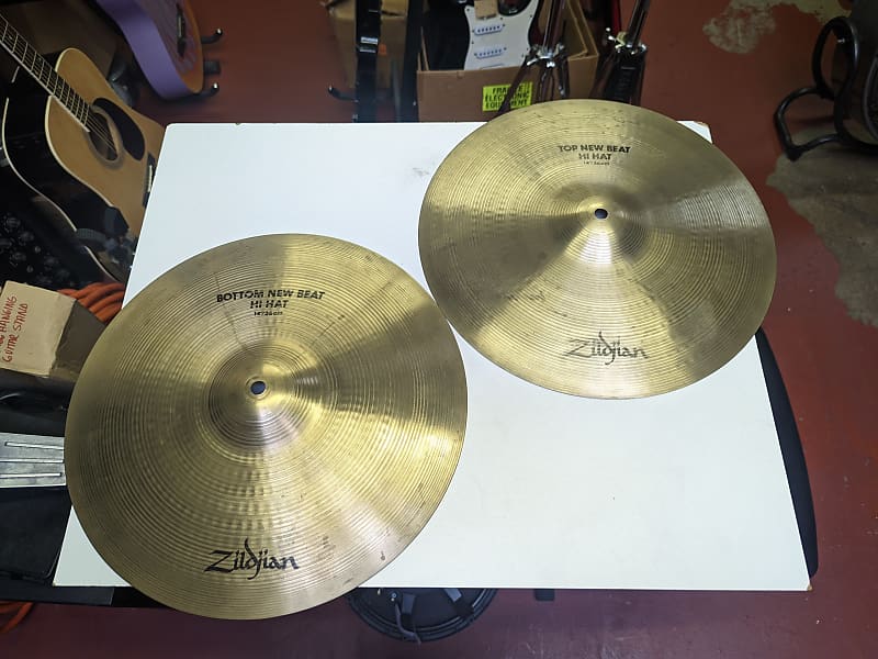 1980s Avedis Zildjian 14" New Beat HiHat Cymbals Look Reverb