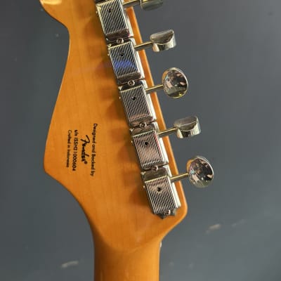 Squier Stratocaster - Blue sparkle image 11