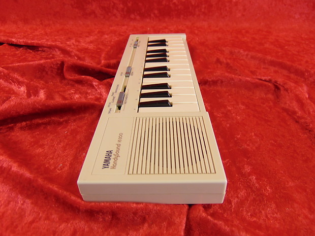 Yamaha Handy Sound HS-200 Mini Polyphonic Keyboard | Reverb