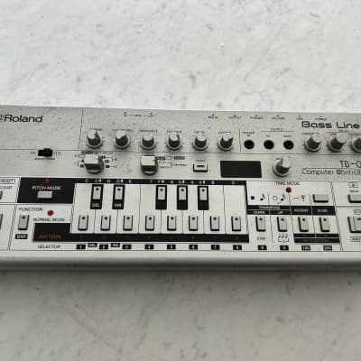 Roland TB-03 Boutique Series Synthesizer Module Bass Line Synthesizer 2016 - Present - Silver