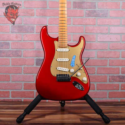 Fender American Deluxe Stratocaster V-Neck 50th Anniversary with Maple Fretboard Candy Apple Red 2004 wOHSC for sale