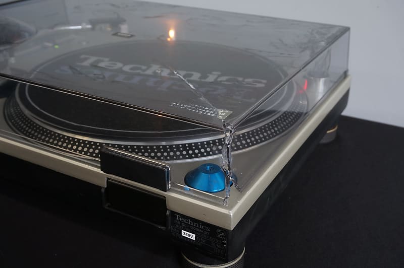 Technics SL-1200 MK3D Professional DJ Turntable Pair - Silver - 240V
