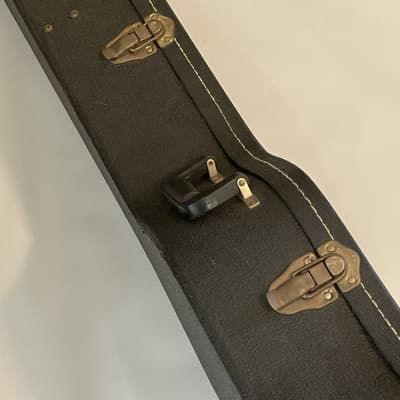 Vintage Larivee Acoustic Black Tolex Hardhshell Guitar Case Made in Canada image 9