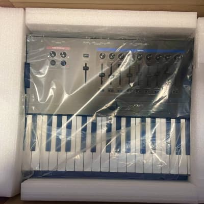 Kurzweil K2700 88-Key Synthesizer Workstation (1 Year Manufacture Warranty) image 2