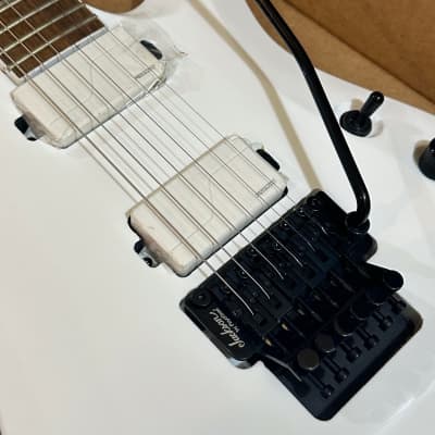 Jackson DK DKAR-M EXTR Fishman Fluence Electric Guitar - White image 6
