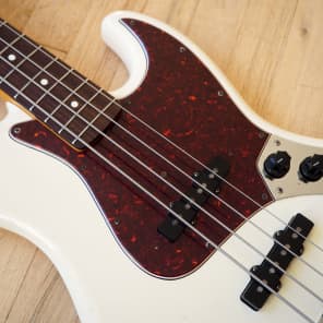 1982 Fender Jazz Bass '62 Vintage Reissue Olympic White JV
