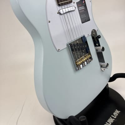 Fender American Performer Telecaster with Rosewood Fretboard 2021 Satin Sonic Blue image 3