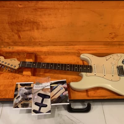 Fender Custom Shop Jeff Beck Stratocaster 2004 - Present - Olympic White image 1