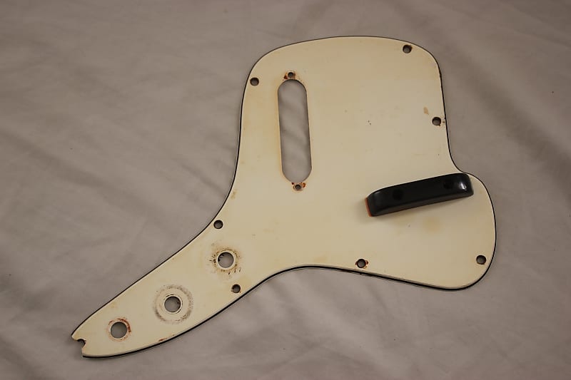 Fender Musicmaster bass 1969 pickguard 1969 white Reverb