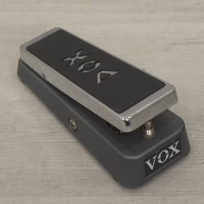The VOX Showroom -- Vox V848 Clyde McCoy Wah Wah Pedal
