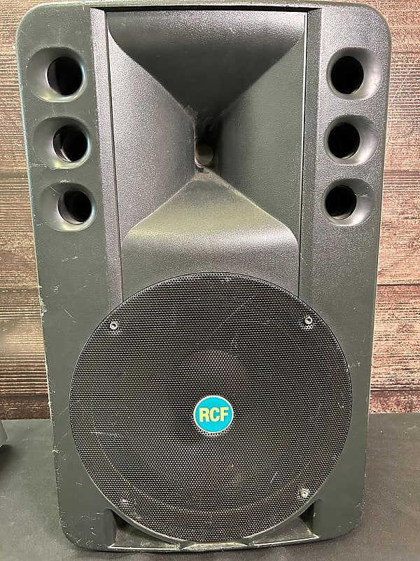 ART 300A Powered Speaker (Edison, NJ) | Reverb
