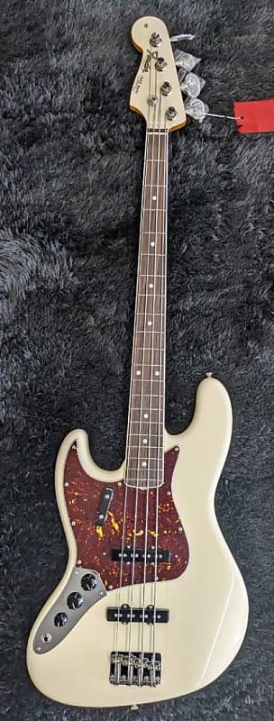 Fender USA American Vintage II 1966 Jazz Bass Left-Hand, RW board