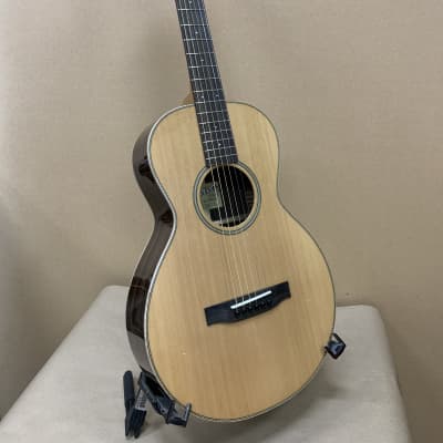 Pono Guitar O-30 (C) image 1