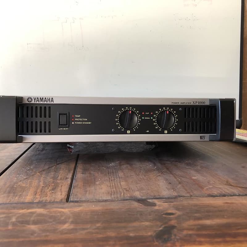 Yamaha XP1000 Power Amplifier