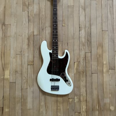 Squier Jazz Bass. 1990/91 Made in Japan. White/Rosewood/Tort