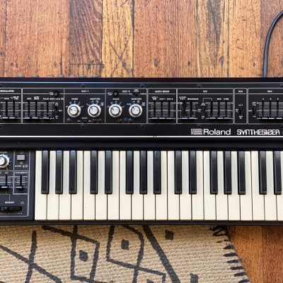Roland SH-2 Monophonic Analogue Synthesizer *117Volt
