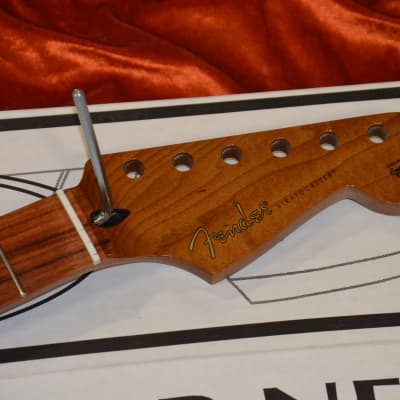 Fender Roasted Maple Stratocaster® Neck, 22 Jumbo Frets, 12