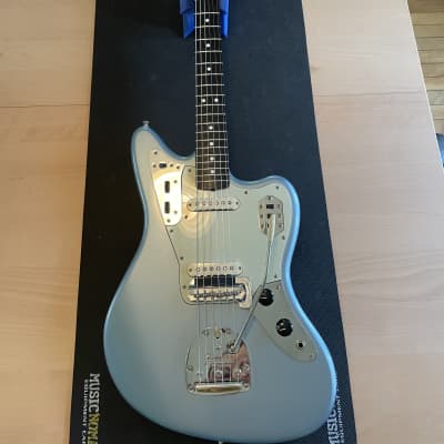 Fender American Vintage '62 Jaguar - Olympic White | Sweetwater