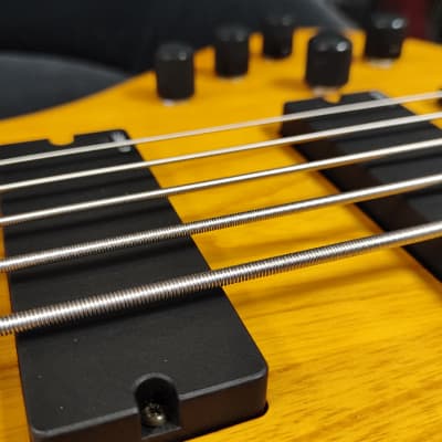 SCHECTER Bassgitarre, Session Stiletto 5, Aged Natural Satin image 10