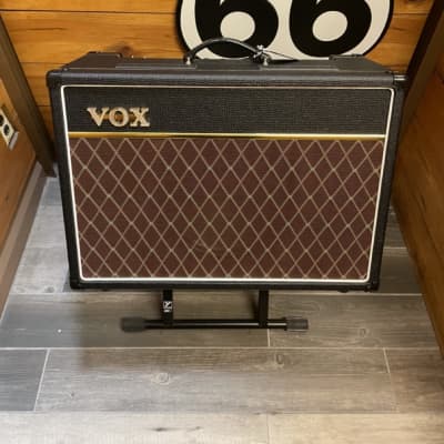 Vox AC15 15 Watt 1x12" Tube Amplifier image 1